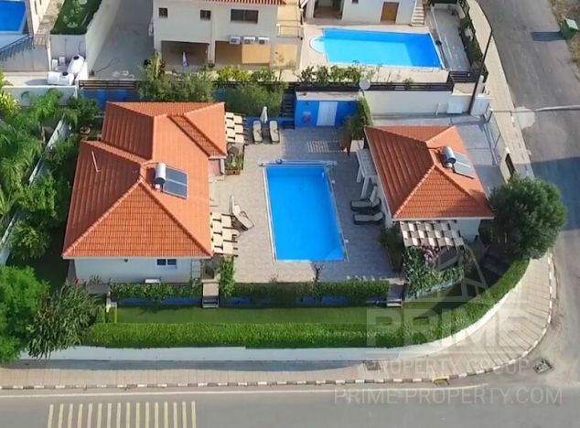 Willa w rejonie Larnaca (Maroni) na sprzedaż