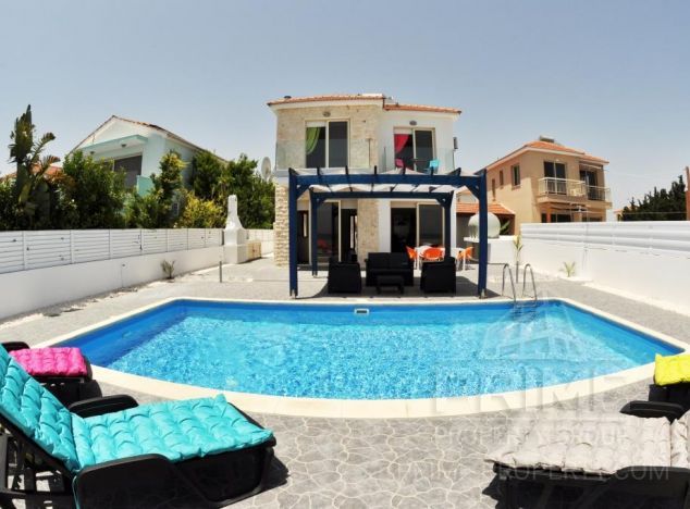 Willa w rejonie Larnaca (Mazotos) na sprzedaż