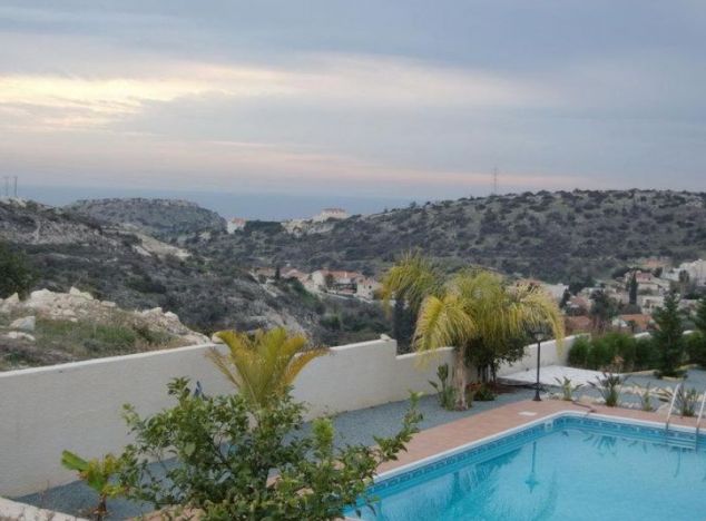 Willa w rejonie Limassol (Agios Tychonas) na sprzedaż