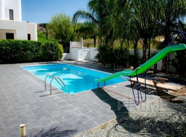 Willa w rejonie Limassol (Agios Tychonas) na sprzedaż