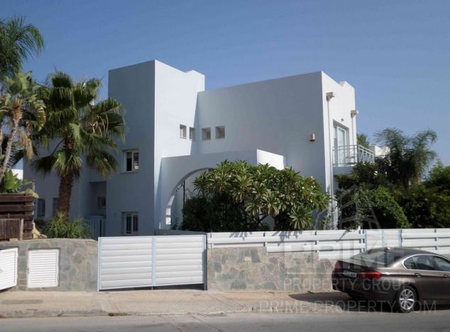 Willa w rejonie Limassol (Agios Tychonas) na sprzedaż