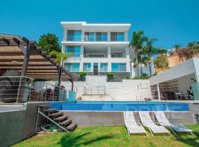 Willa w rejonie Limassol (Agios Tychonas) na sprzedaż