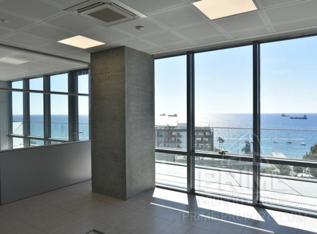 Biuro w rejonie Limassol (Crown Plaza) na sprzedaż