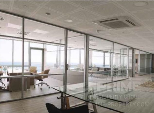 Biuro w rejonie Limassol (Crown Plaza) na sprzedaż