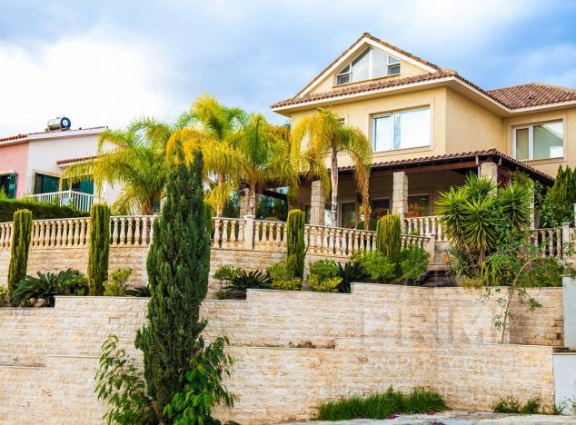 Willa w rejonie Limassol (Zakaki) na sprzedaż