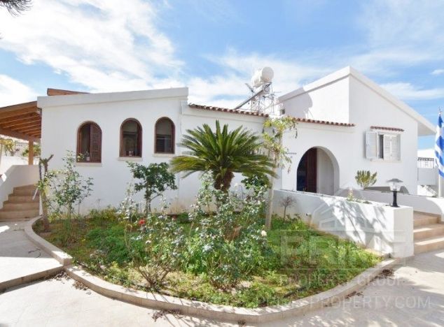 Dom typu Bungalow w rejonie Paphos (Coral Bay) na sprzedaż