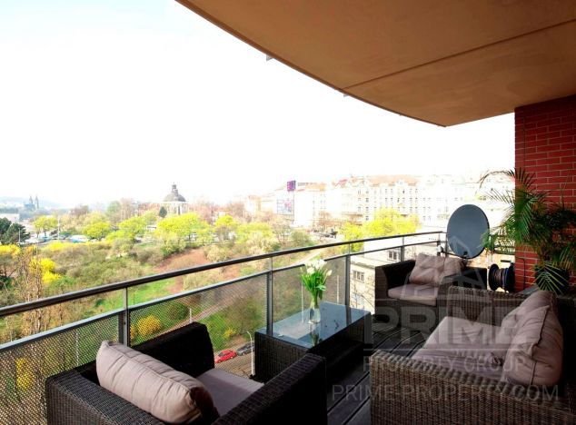 Apartament w rejonie  (Prague 2) na sprzedaż
