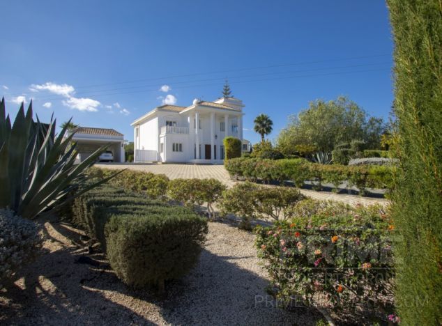 Willa w rejonie  (Pernera) na sprzedaż