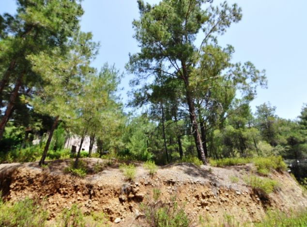 Ziemia w rejonie  (Moniatis) na sprzedaż