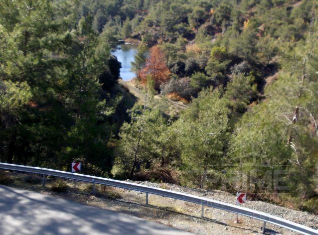 Ziemia w rejonie  (Platres) na sprzedaż