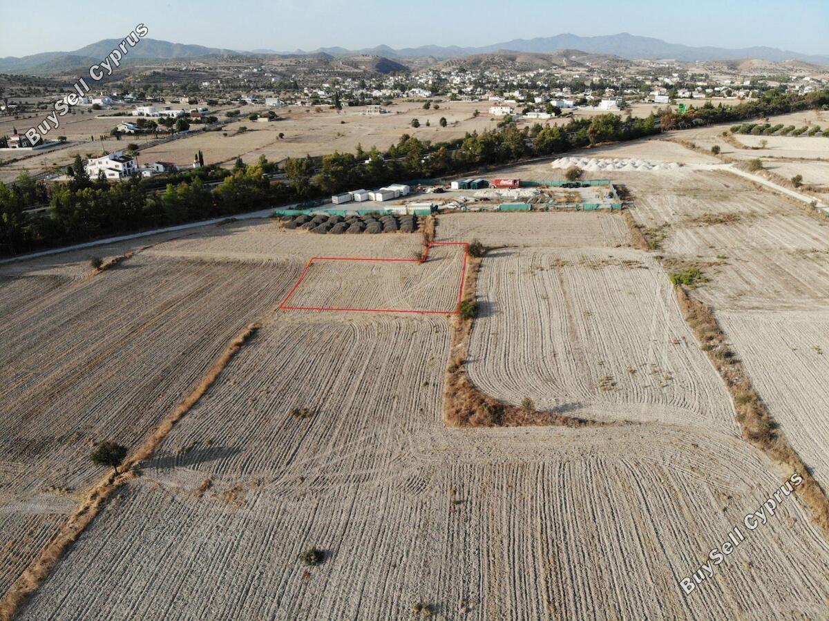 Ziemia w rejonie Nikozja (Alampra) na sprzedaż