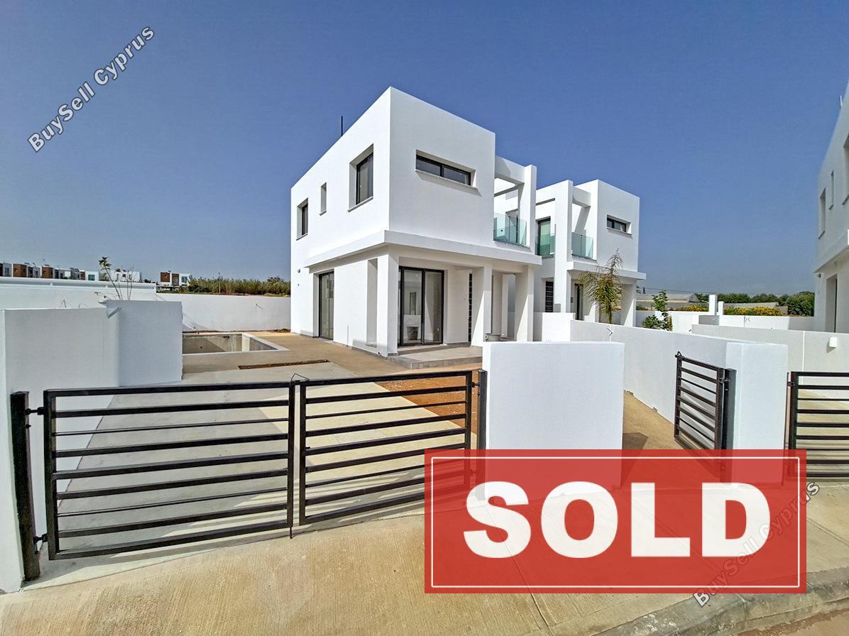  w rejonie Famagusta (Kapparis) na sprzedaż