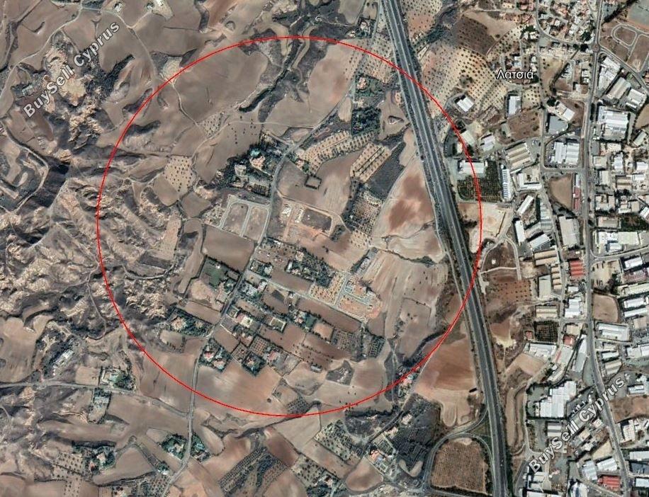  w rejonie Nikozja (Latsia) na sprzedaż