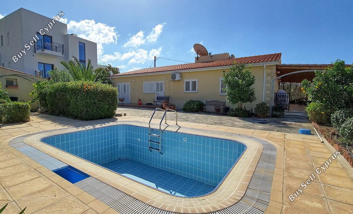  na sprzedaż w Peyia